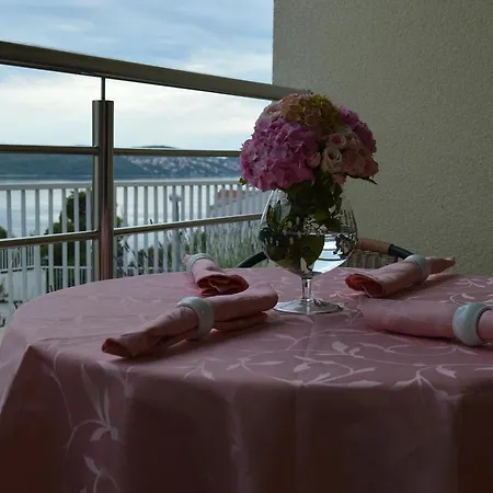 Lavanda * Τρογκίρ