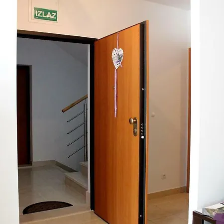 Διαμέρισμα Lavanda Τρογκίρ